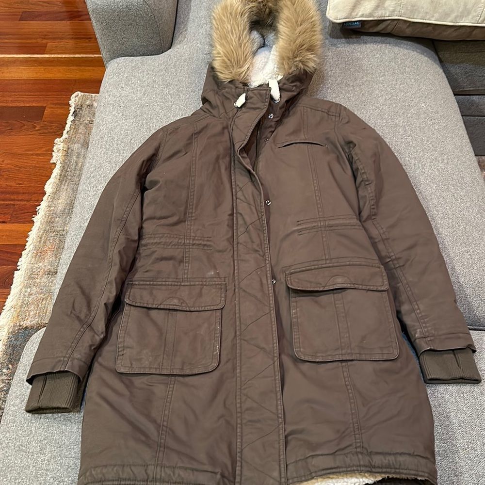 ROXY WINTER COAT. USED CONDITION, Sz sm